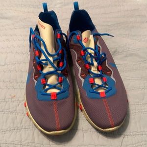 Men Nike react fly size 11. Like new